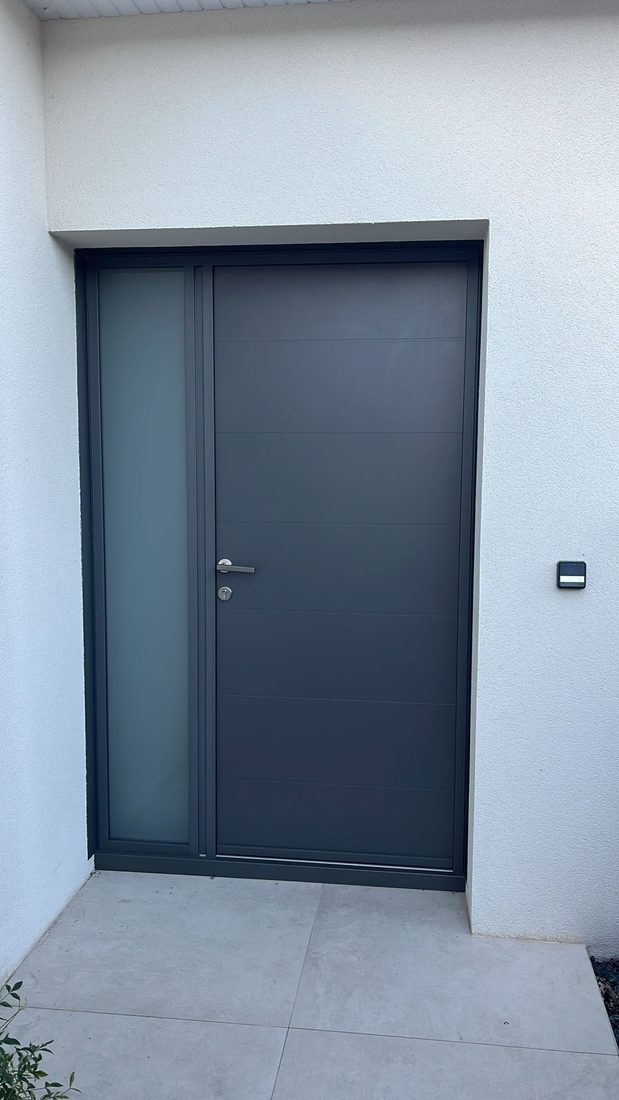 Portes de garage à Pau et Nousty