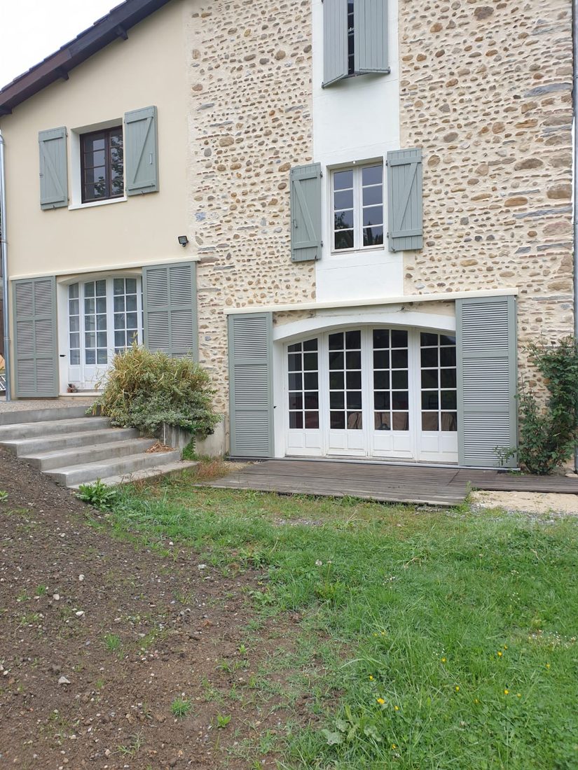 Volets roulants, battants et stores à Pau et Nousty
